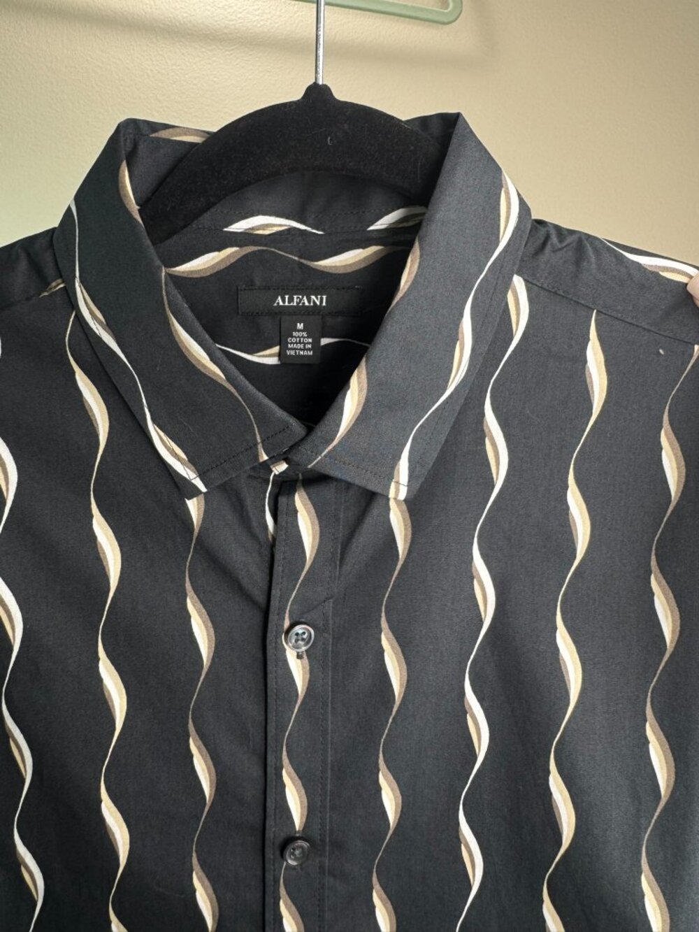 ALFANI Men's Egret NAVY Wavy Striped 100% Cotton Short Sleeve Shirt Medium